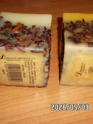 Square scented decorative candles new, set of 2 pieces