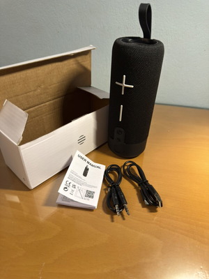 Bluetooth portable speaker new, complete set with cables and manual