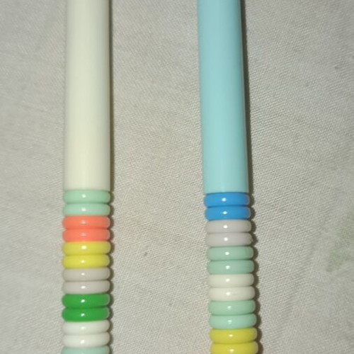 Vintage aromatic pens like new
