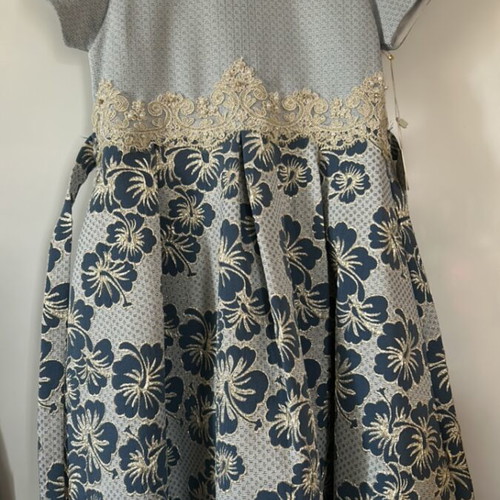 Girls' dress new, size 14-15