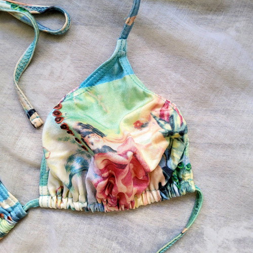 Vintage y2k fairycore coquette lolita graphic triangle bikini top used multicolor