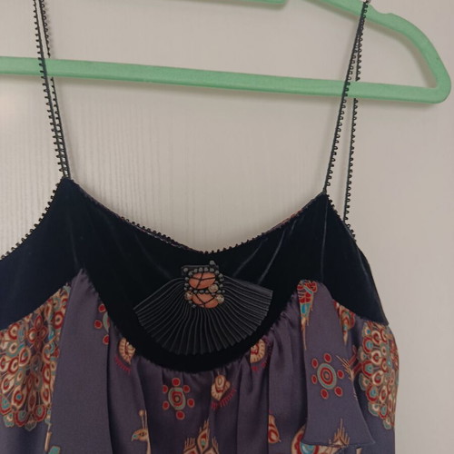 Silk top Betty Blue like new with peacock print