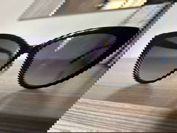 Γυαλιά ηλίου Guess