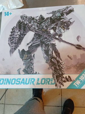 Dinosaur Lord TW-1034 трансформируемa фигура нова
