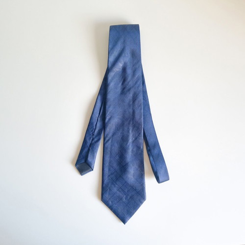 Lanvin tie 100% silk like new, blue diamond squares pattern