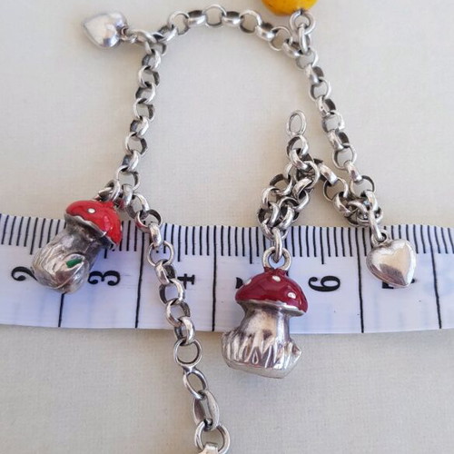 Silver 925 bracelet used with mushrooms and hearts