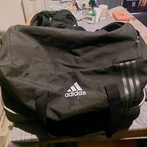 Adidas sports bag like new, black