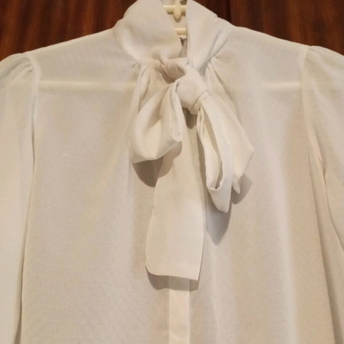 Vintage white shirt with neck tie like new, SUITEBLANCO