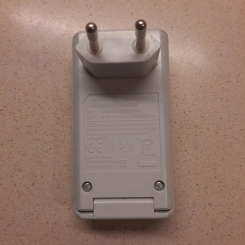 Sony AA Battery Charger used