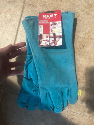 Long work gloves new, one size