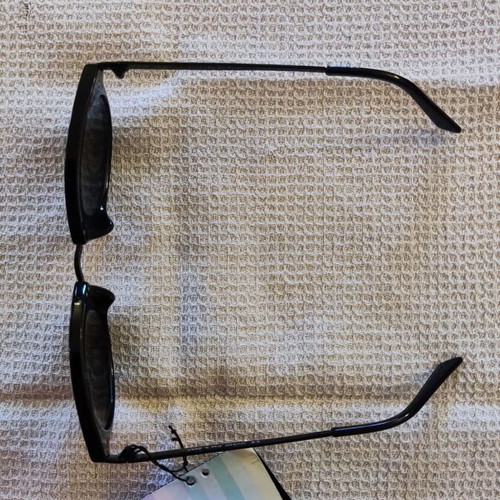 Solo-Solis NDL2657 sunglasses new, black with metal striped arms