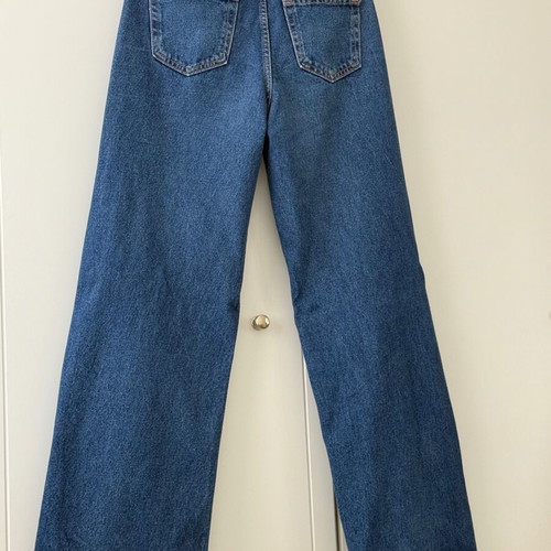 High-waisted jeans small with rips used, 100% cotton