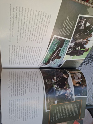 New Moon official movie guide, like new