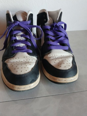 Boots used, size 38