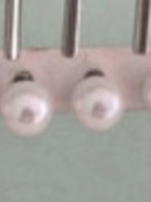 Pearl earrings like new, pack of 3 pairs, white