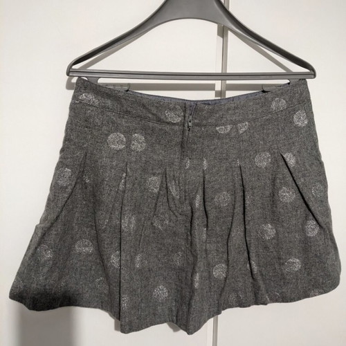 H&M skirt like new, short winter style, Divided series, gray silver