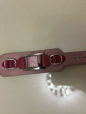 Guess women's pink watch like new