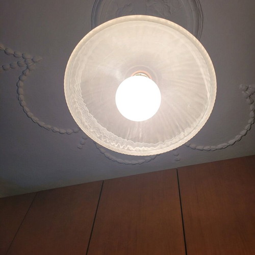 Glass ceiling light like new with bulb