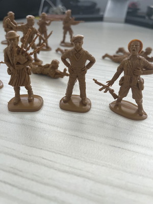 Σετ φιγούρων Matchbox 8ος Βρετανικός Στρατός Β' Παγκοσμίου Πολέμου 1983 σαν καινούργιο