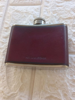 Flask with leather cover like new, 6 oz capacity