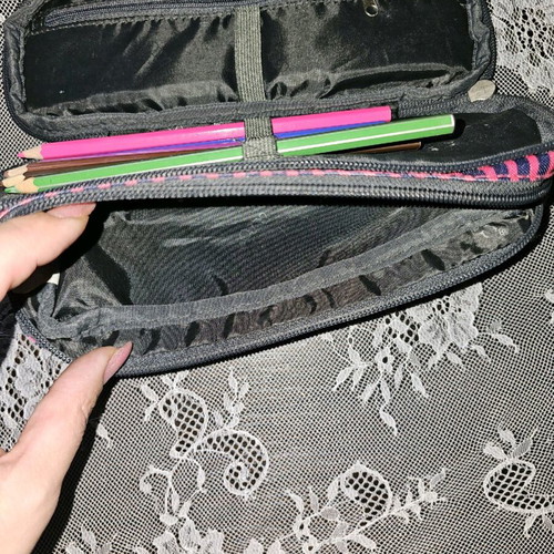 Polo pencil case used with paints and many compartments
