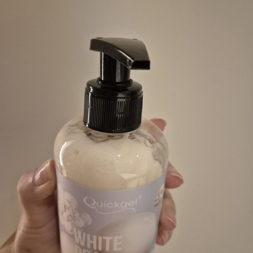 Quickgel White Pearl Hand & Body Cream with glitter, 300ml