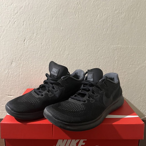 Nike Free RN sneakers size 41, black