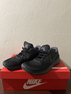 Nike Free RN sneakers size 41, black