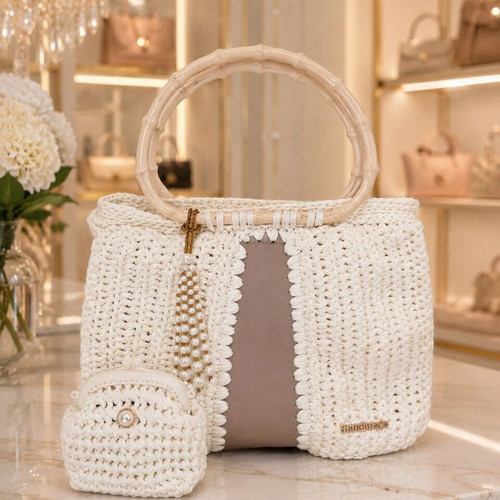 Pearl Ivory Tote with bamboo handles and mini purse