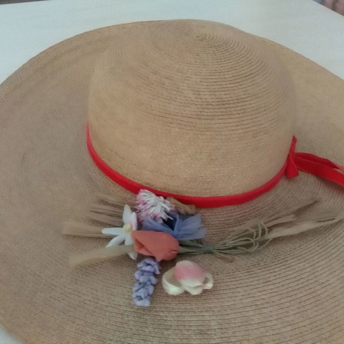 Straw hat with flowers new, 1990s style, size 54