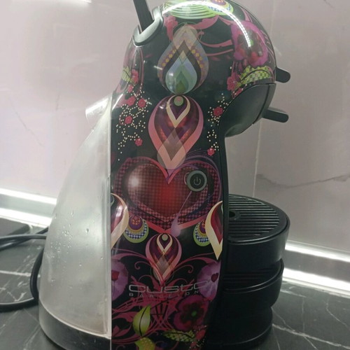 Coffee maker with capsules like new