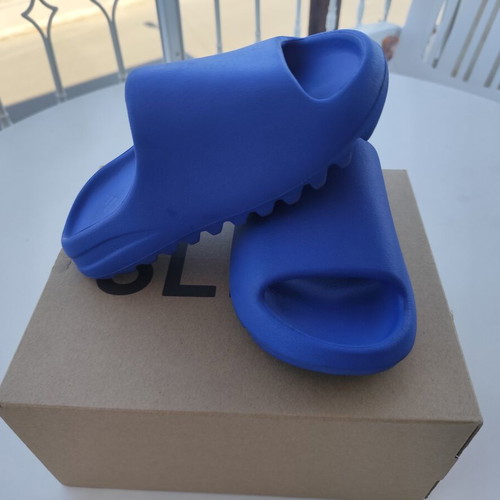 Adidas Yeezy slides, blue, size 37
