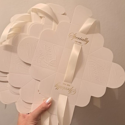 Packaging boxes like new, set of 22 with ribbon and pearls