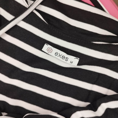 Exes striped long elastic dress size M like new, black and white