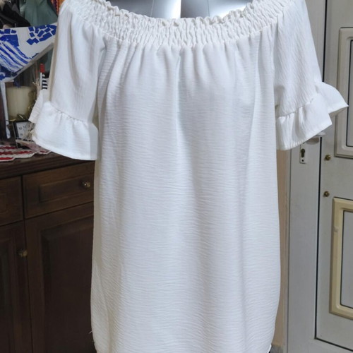 White off-shoulder blouse like new, size M-L