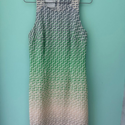 Queen of Hearts Sleeveless Dress like new, multicolor, size S