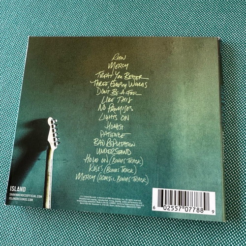Shawn Mendes Illuminate Deluxe Version CD like new, pop