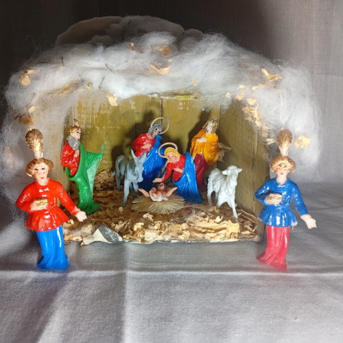 Vintage handmade nativity scene with plastic figures 60s-70s used