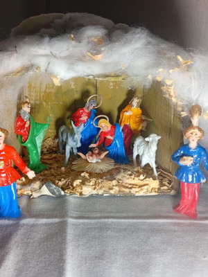 Vintage handmade nativity scene with plastic figures 60s-70s used