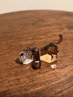 Swarovski Lovlots Dog Basset Hound Peppino crystal figurine new