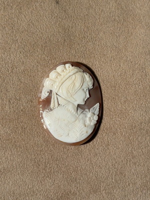 Cameo old genuine large like new with very beautiful craftsmanship