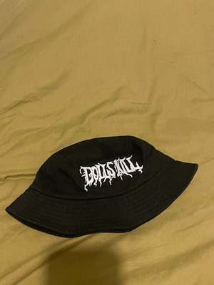 Dollskill Grunge Bucket Hat like new, black with white embroidery