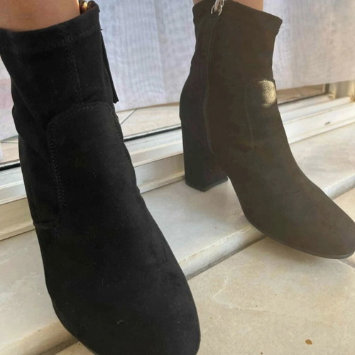 Zara suede ankle boots like new, black, size 38