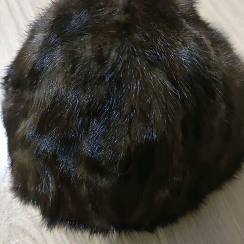 Fur hat women's vizon like new brown