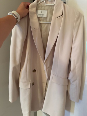 Stradivarius beige jacket like new, size L