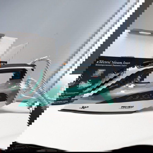 Σίδερο Ατμού RAF 2400W Καινούργιο με κεραμική πλάκα