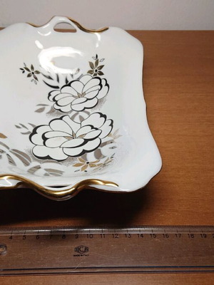 Porcelain serving dish like new