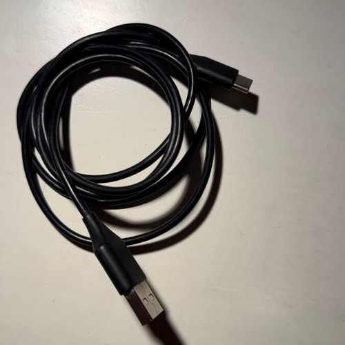 USB to USB Type-C charging and data cable like new, black
