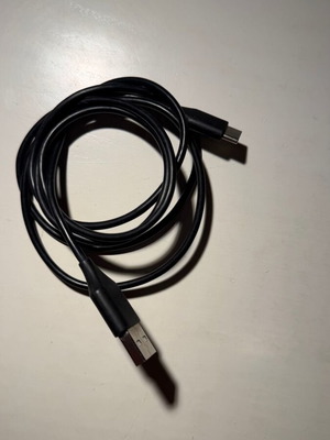 USB to USB Type-C charging and data cable like new, black