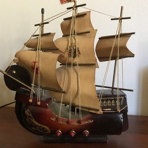 Wooden sailboat antique lamp
